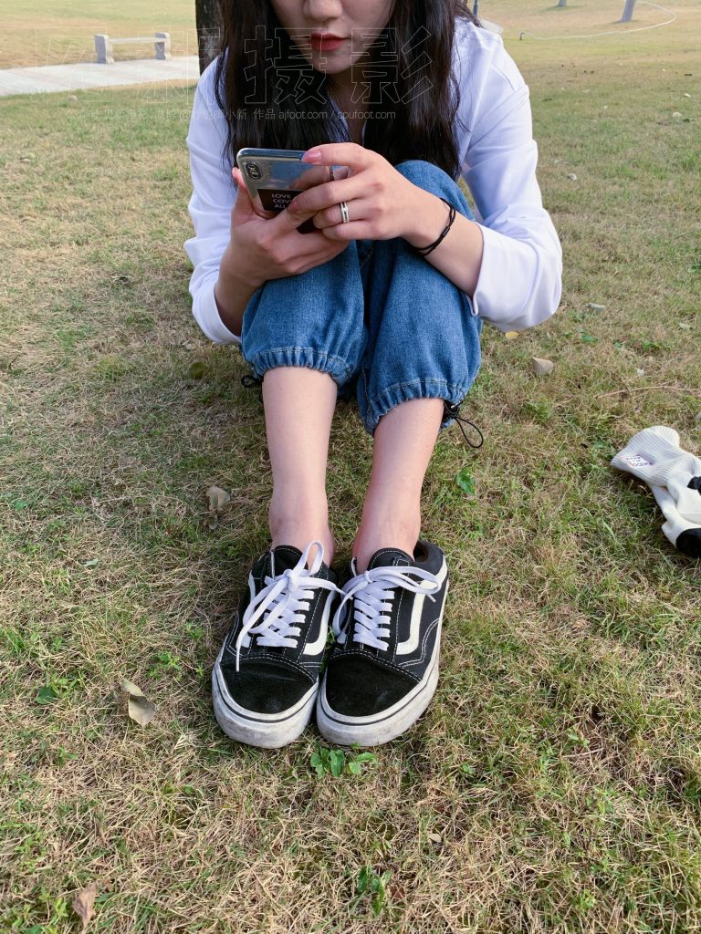 [見(jiàn)新攝影]NO.048 -VANA帆布鞋 牛仔褲 小可 [364P/1V/2.02G]插圖