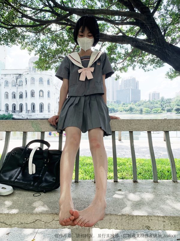 [見新攝影]NO.053 灰色JK 深深進(jìn)入心中[165P/1V/1.51GB]-無料攝影圈