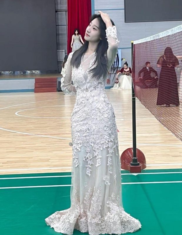 腳模面試臉足同框套路系列-007-09號-165 103 37.5小主播 忽悠閨蜜一起拍腳[16P/5V/57MB]-無料攝影圈