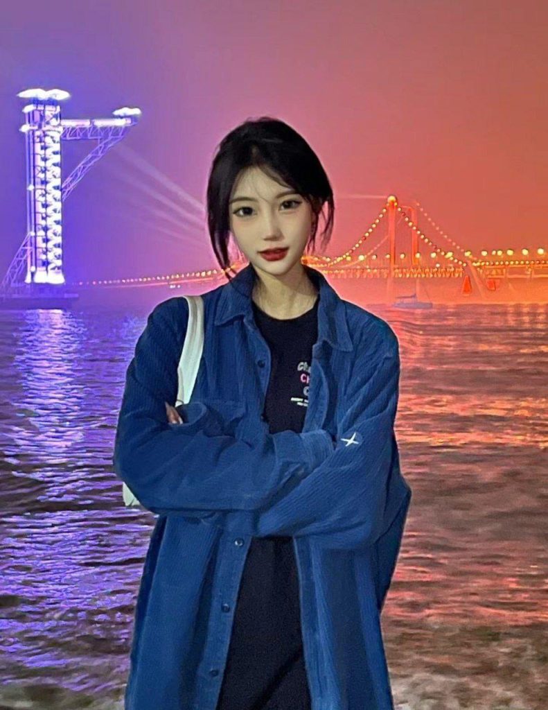 腳模面試臉足同框套路系列-013-15號-167 82 36素顏展示[36P/3V/48MB]插圖