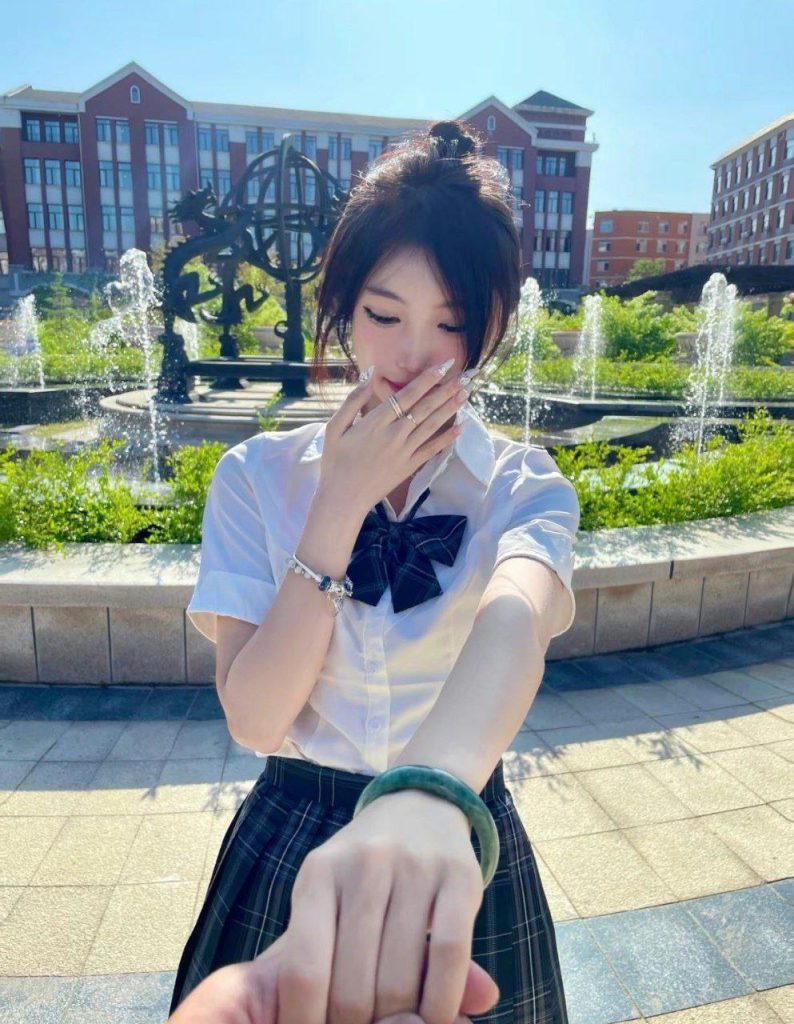 腳模面試臉足同框套路系列-013-15號-167 82 36素顏展示[36P/3V/48MB]插圖2