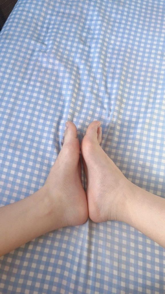 腳模面試臉足同框套路系列-021-23號-小姐姐[6P/12V/81MB]插圖2