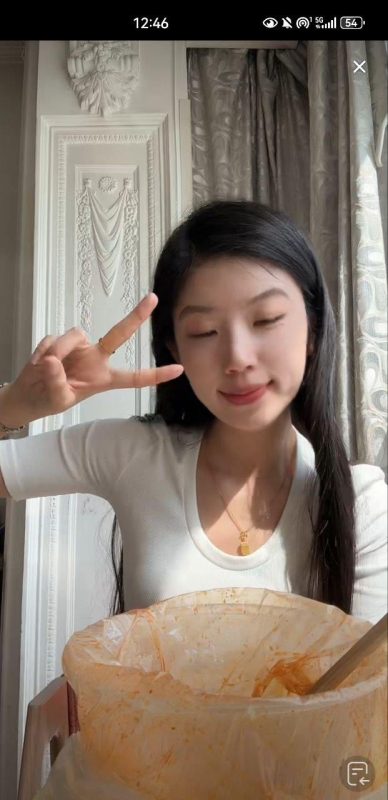 腳模面試臉足同框套路系列-023-25號-獨居女大 萬粉小網(wǎng)紅[17P/8V/61MB]-無料攝影圈