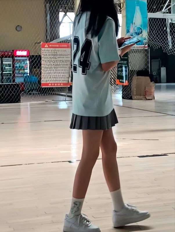 腳模面試臉足同框套路系列-027-29號(hào)-小姐姐[11P/16V/233MB]-無(wú)料攝影圈