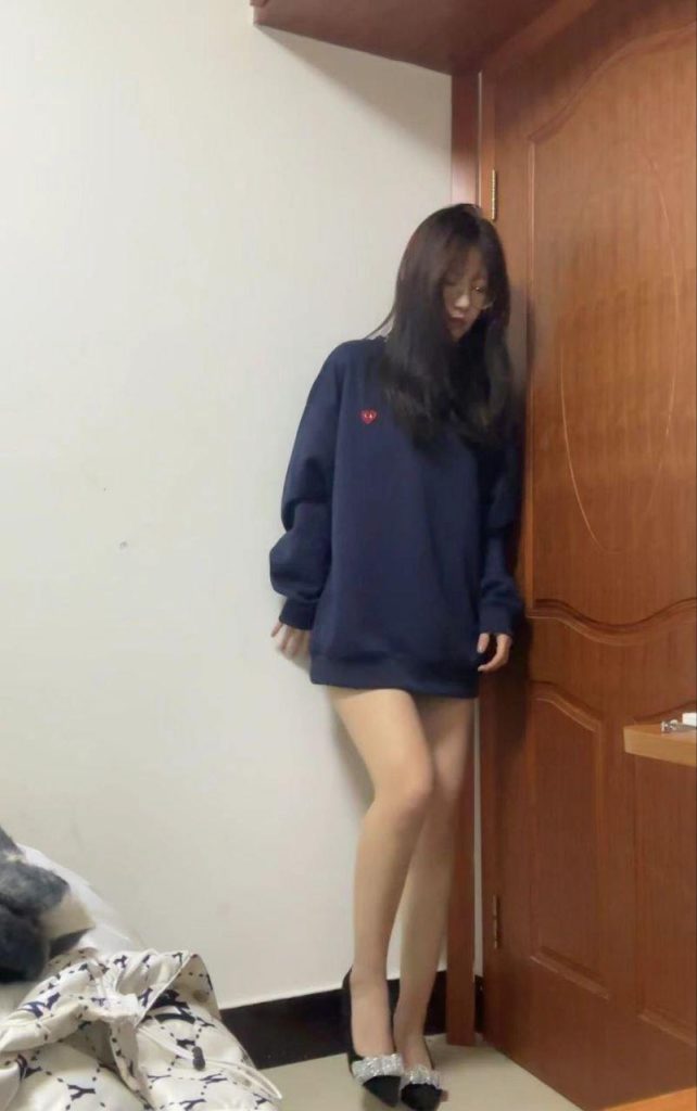 腳模面試臉足同框套路系列-034-36號-小姐姐[4P/4V/122MB]插圖1