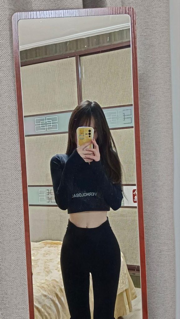 腳模面試臉足同框套路系列-039-164 44 37 小姐姐[9P/1V/29MB]插圖1