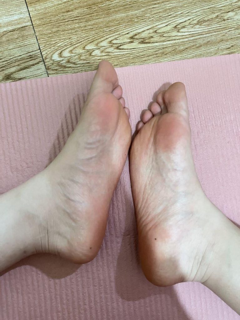 腳模面試臉足同框套路系列-042-165 110 38 新疆妹字[11P/2V/16MB]插圖2