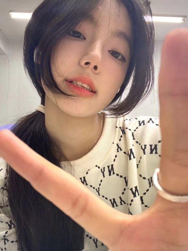 腳模面試臉足同框套路系列-048-167 98 高顏值[7P/1V/37MB]-無(wú)料攝影圈