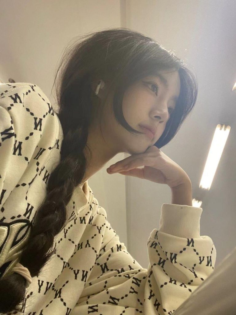 腳模面試臉足同框套路系列-048-167 98 高顏值[7P/1V/37MB]插圖3