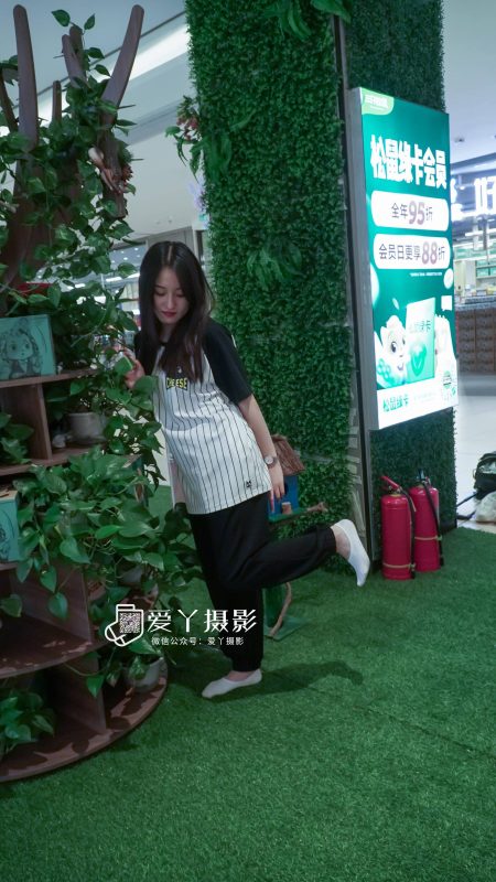 愛丫攝影 001 未來城黑白衣白棉襪船襪腳全程 [190P/2V/9.73G]-無料攝影圈