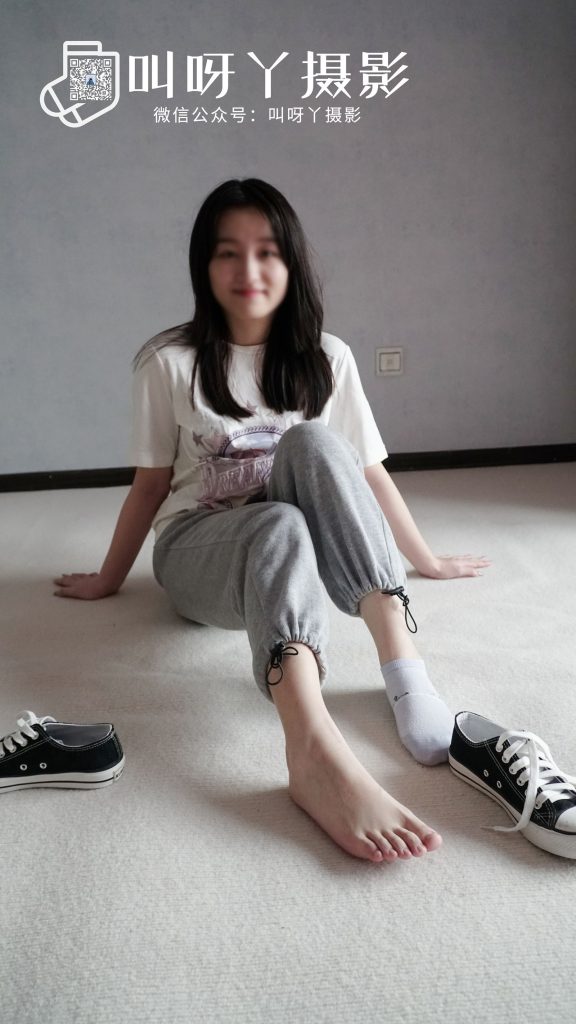 呀丫攝影 006 多視頻版 帆布鞋白棉襪裸足 [237P/2V/3.66G]插圖3