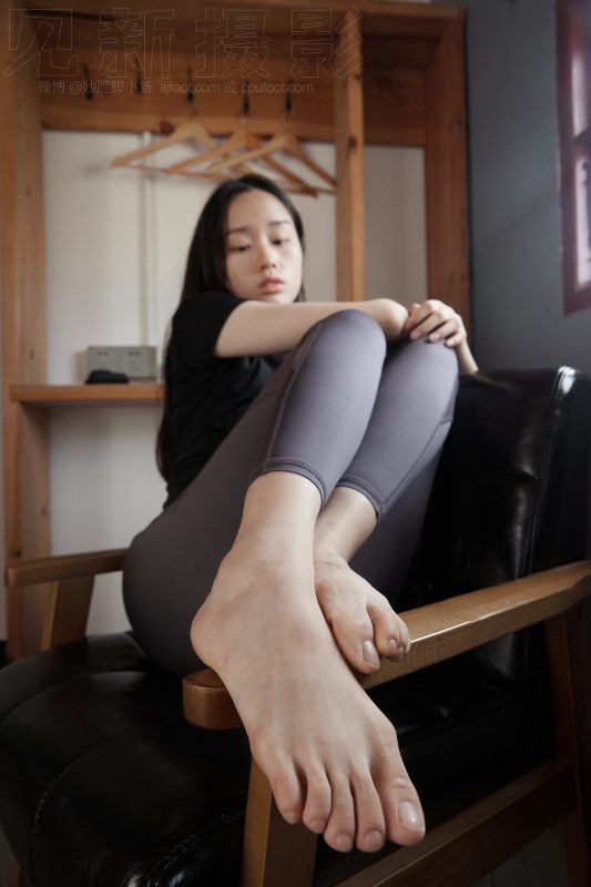 見(jiàn)新攝影 059 藝考舞者瑜伽褲白棉襪 [383P/1V/2.59G]-無(wú)料攝影圈