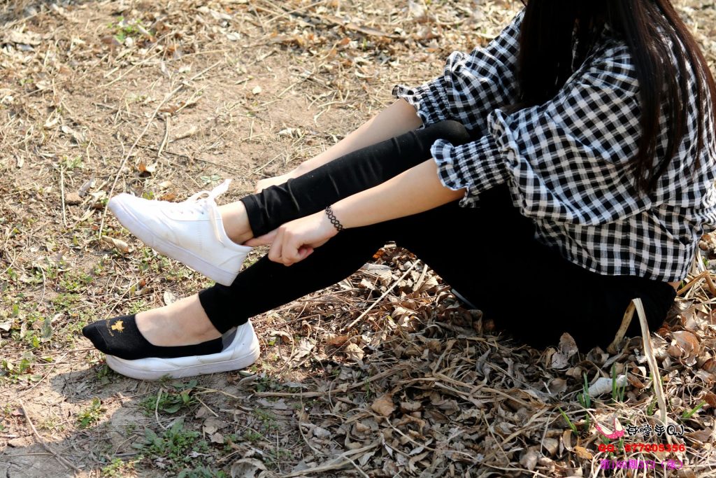 開膛手杰克 180期 小白鞋灰色棉穿襪腳裸足 [373P/1V/1.93G]插圖1