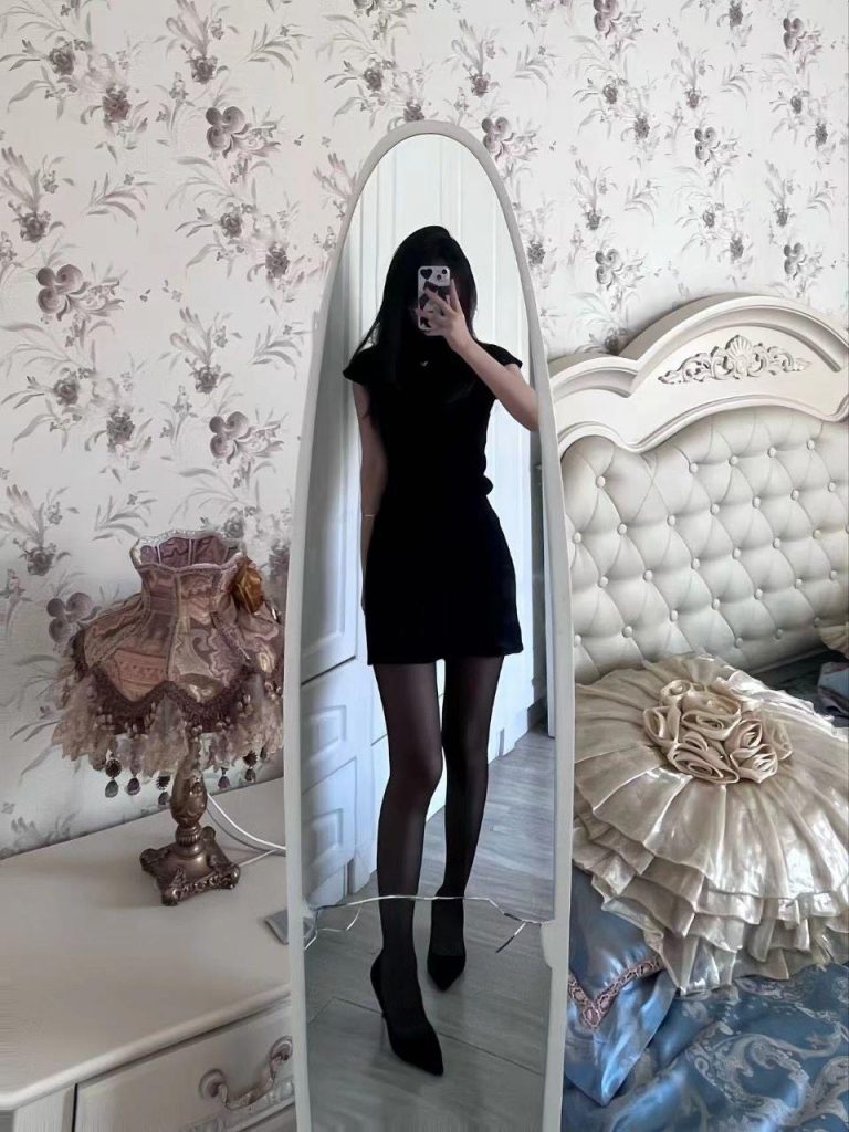 腳模面試臉足同框套路系列-076-翻白眼秀腳 挑鞋[3V/72MB]插圖