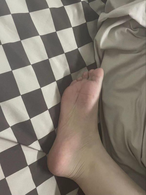 腳模面試臉足同框套路系列-077-非長期 金發(fā)妹[5P/2V/28MB]-無料攝影圈