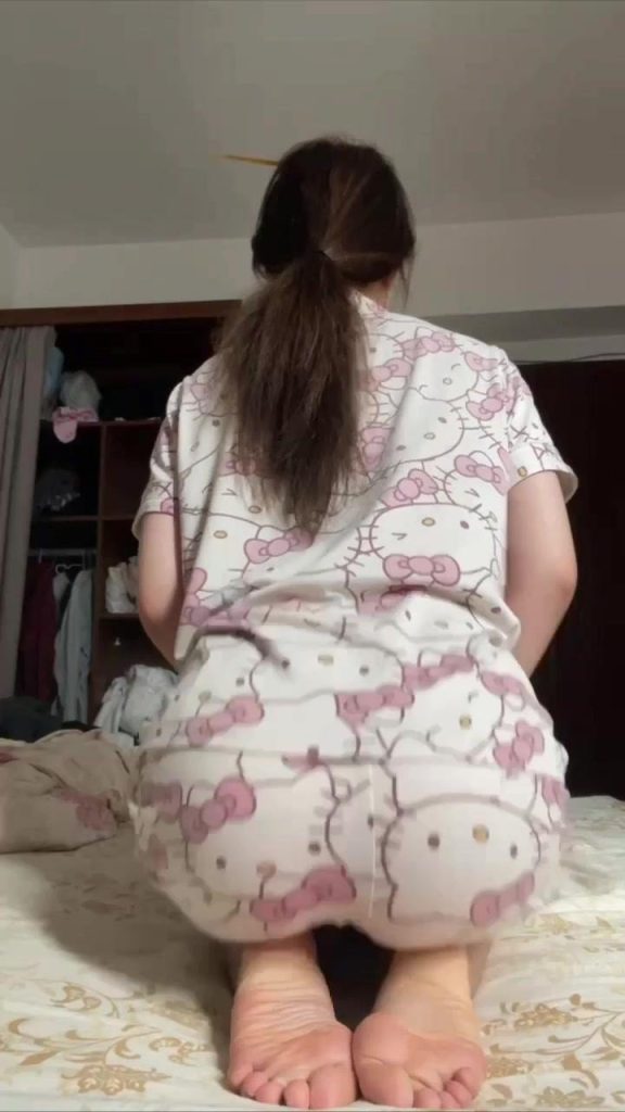 腳模面試臉足同框套路系列-080-高顏值每足大姐姐[10P/46V/621MB]插圖1