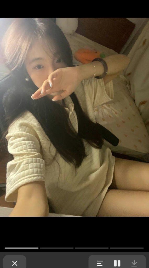 腳模面試臉足同框套路系列-083-各種秀腳[10P/6V/122MB]插圖