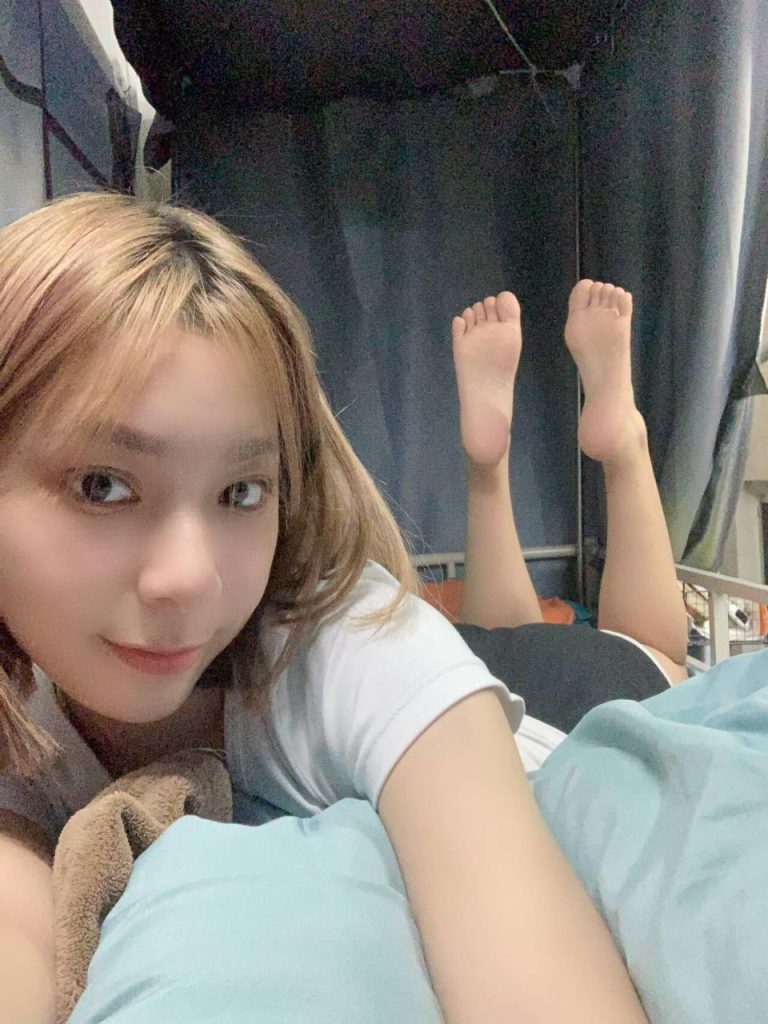 腳模面試臉足同框套路系列-088-新開發(fā)的學(xué)妹[7P/39V/456MB]插圖4