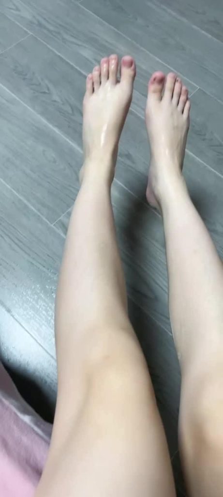 腳模面試臉足同框套路系列-110 紋身MM [21P/14V/276M]插圖2