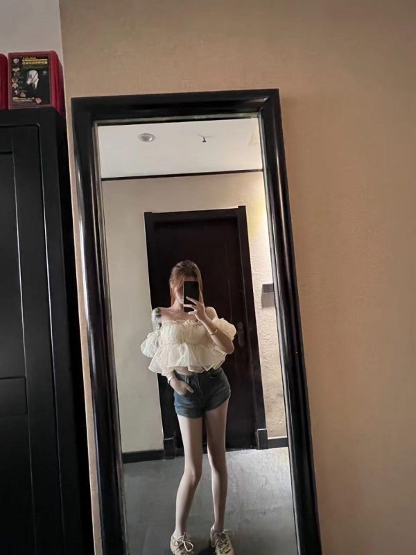 腳模面試臉足同框套路系列-121 宿舍黑絲內(nèi)衣足底秀[15P/13V/70M]-無料攝影圈