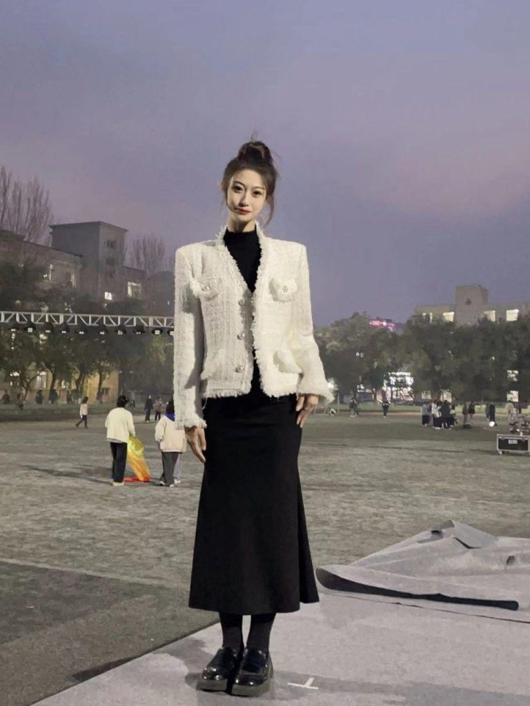 腳模面試臉足同框套路系列-122 藝術(shù)院校?；╗5P/2V/8M]插圖