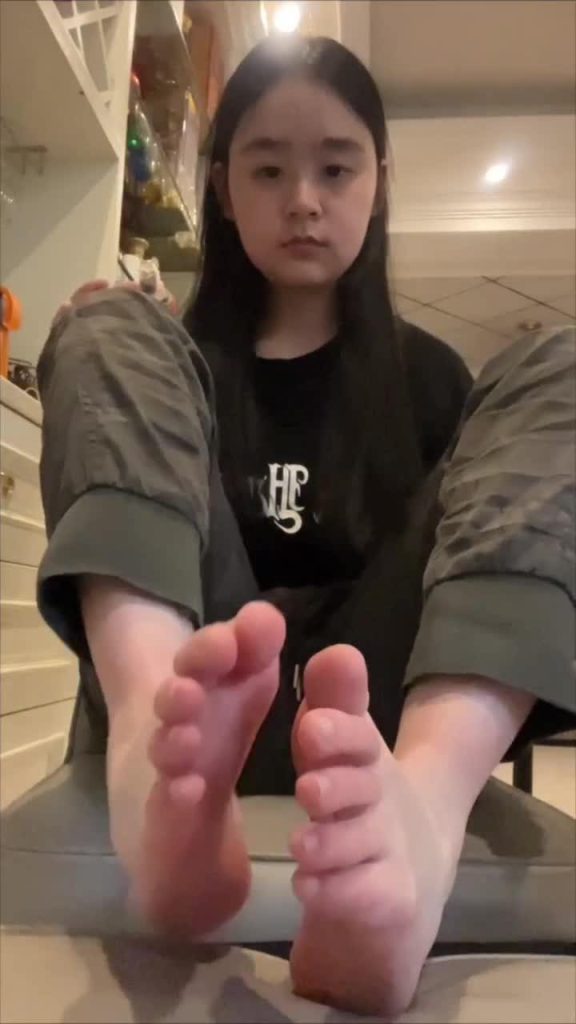 腳模面試臉足同框套路系列-140 [20P/2V/46M]插圖1