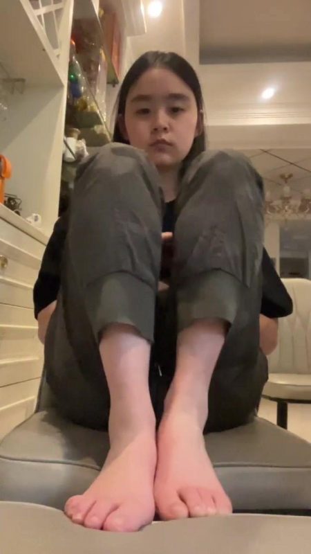 腳模面試臉足同框套路系列-140 [20P/2V/46M]-無料攝影圈