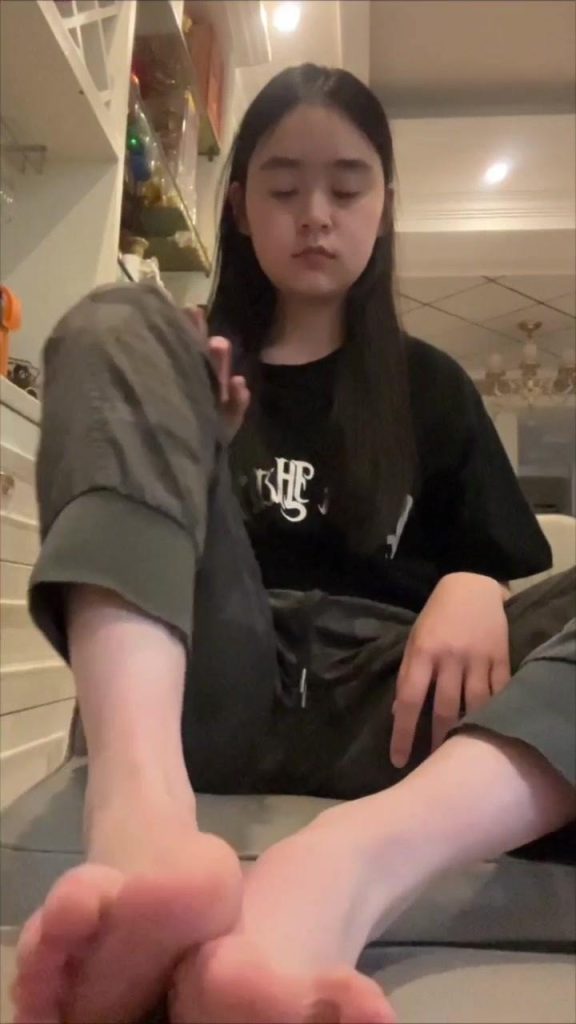 腳模面試臉足同框套路系列-140 [20P/2V/46M]插圖2