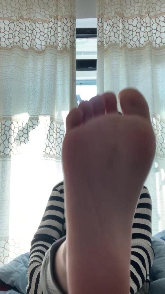 腳模面試臉足同框套路系列-157 [20P/2V/128M]插圖2