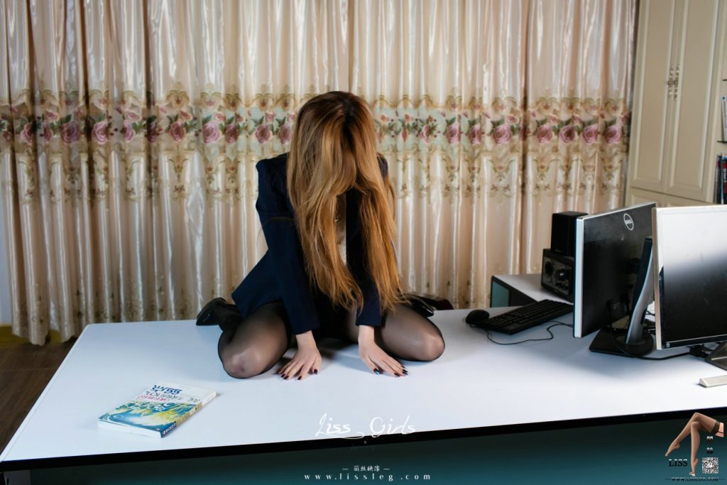 [LISS麗絲映像]NO.011 筱純 請別再辦公室里愛上我《第二季》[51P/56MB]插圖1