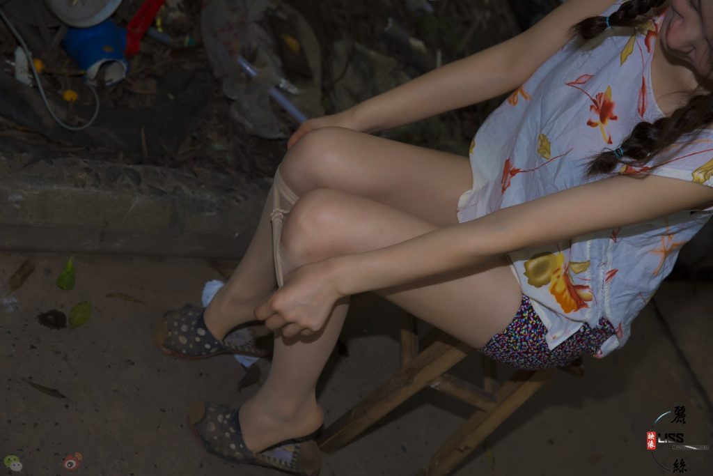 [LISS麗絲映像]NO.014 莎妹《廢品垃圾站老王的女兒》[80P/1.25G]插圖3