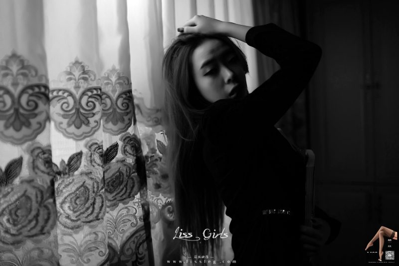 [LISS麗絲映像] NO.023 筱純《請別再辦公室里愛上我》[51P/83MB]-無料攝影圈