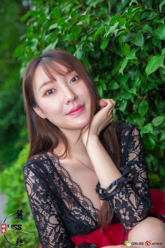 [LISS麗絲映像]NO.086 中筒白絲襪[39P/620MB]-無料攝影圈