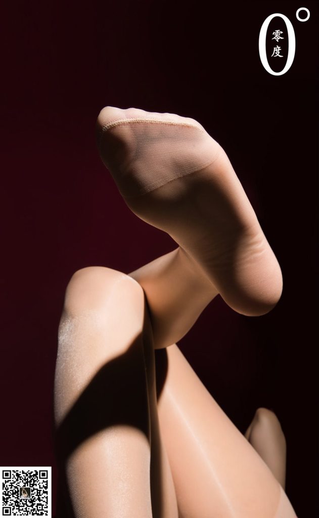 [零度攝影] VOL.15 小櫻 復(fù)古旗袍真空絲襪[46P/114MB]插圖1