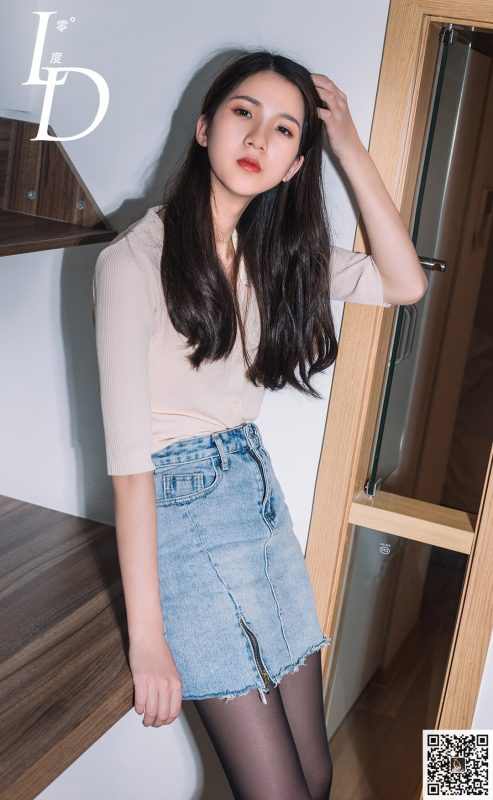 [零度攝影] VOL.47 黑絲領導者 黛欣 [56P/152MB]-無料攝影圈