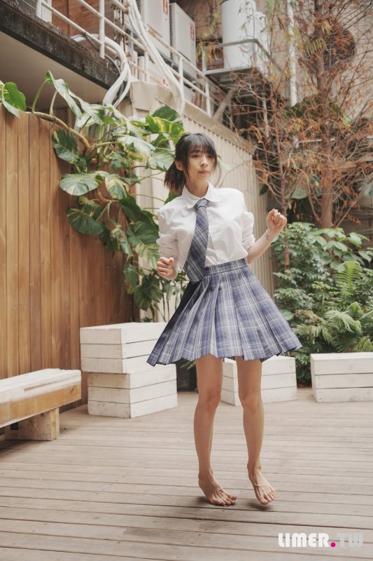 Limerence原創(chuàng) NO.037 子子 JK小腿襪到裸足的偷窺視角[181P/1V/5.40GB]-無(wú)料攝影圈