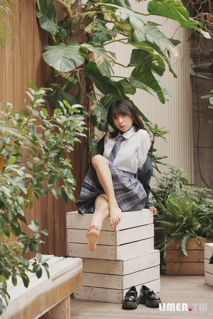 Limerence原創(chuàng) NO.037 子子 JK小腿襪到裸足的偷窺視角[181P/1V/5.40GB]插圖2