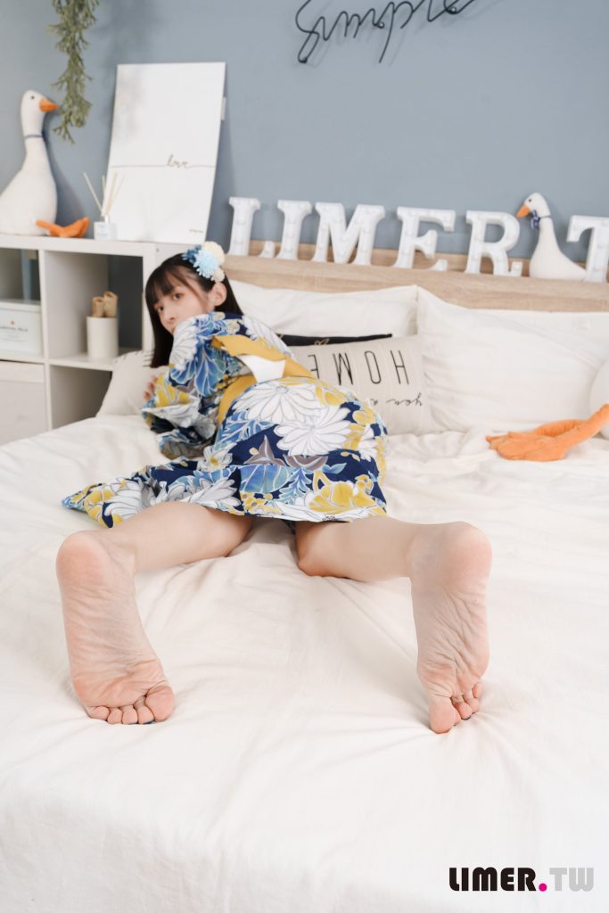 Limerence原創(chuàng) NO.042 日本妹子子 超敏感腳腳初次被TK[160P/1V/4.86GB]插圖3