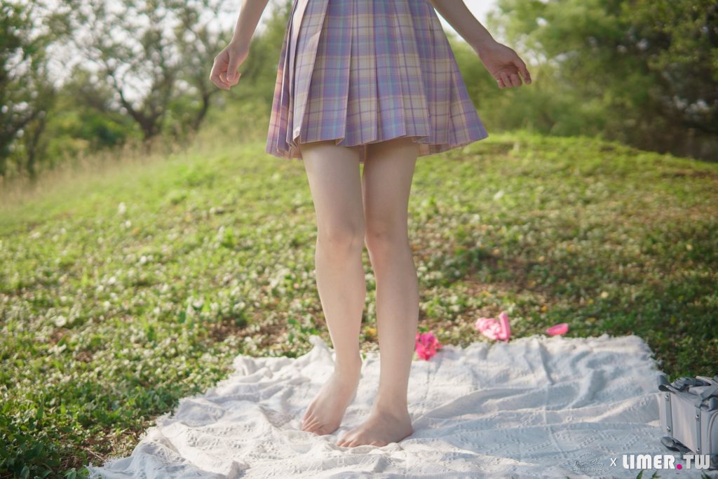 Limerence原創(chuàng) NO.047 海藍(lán) 白皙希臘腳 JK戶外野餐[199P/1V/1.54GB]插圖1