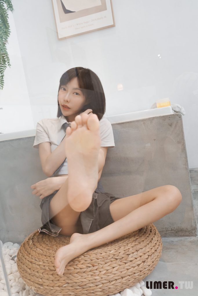 Limerence原創(chuàng) NO.052 素人林瑩 JK小隻馬の性感裸足[166P/1V/2.96GB]插圖3