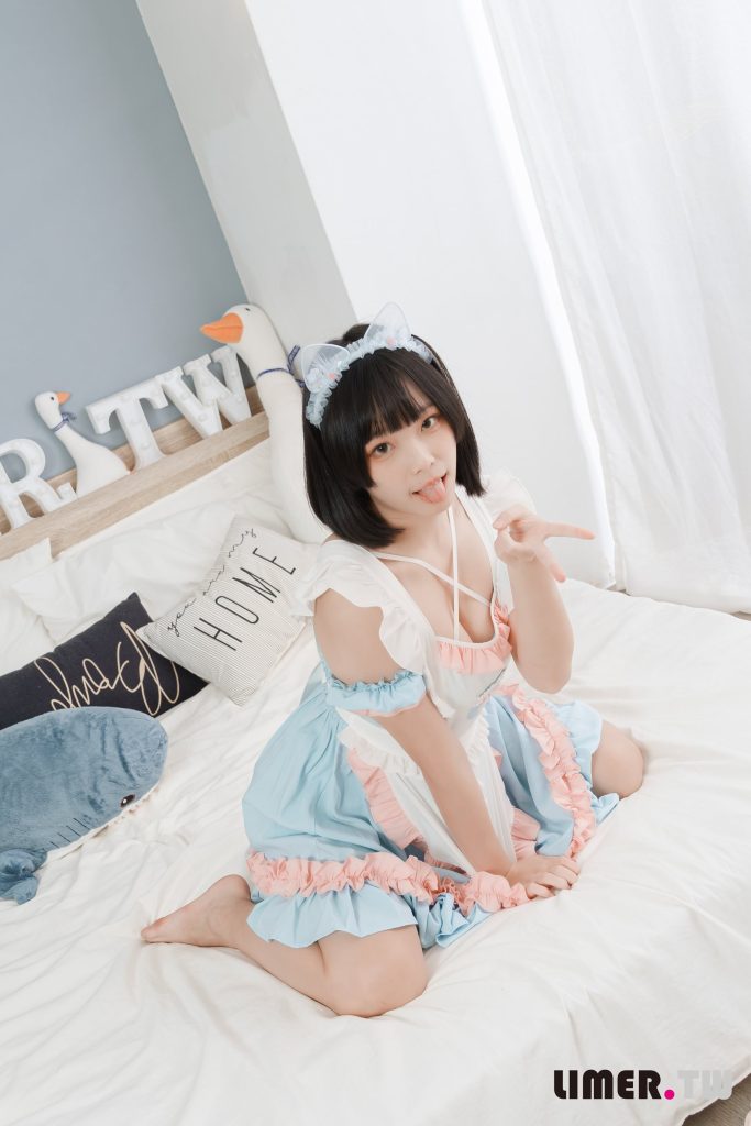 Limerence原創(chuàng) NO.055 之之 女仆裝扮柔嫩歐派與裸足 請主人享用[170P/1V/4.01GB]插圖3