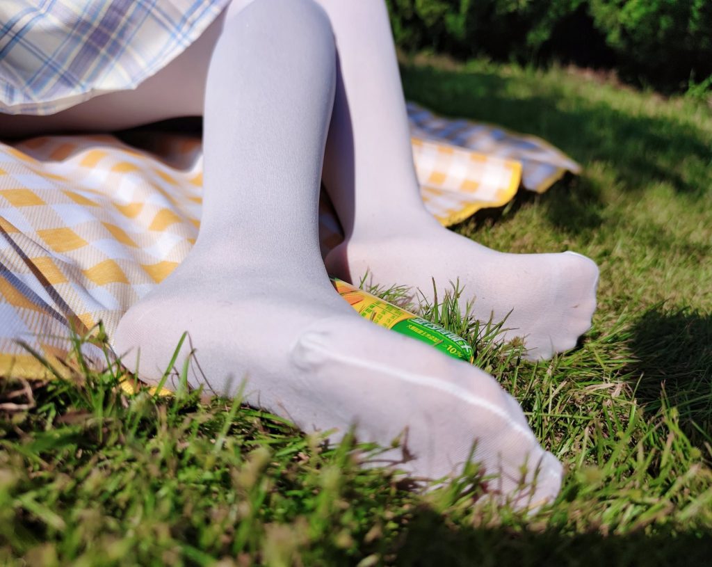 041-地瓜小盆友-草地1[49M]插圖3