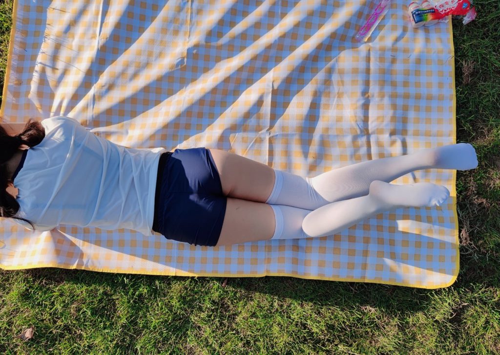 042-地瓜小盆友-草地2[61M]插圖2