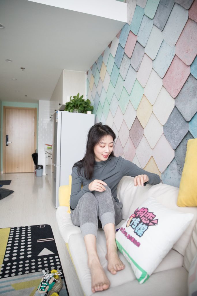 物戀傳媒 No.134 心怡-摩登俏女郎的紫色夢幻 [179P/1V/2.89GB]插圖