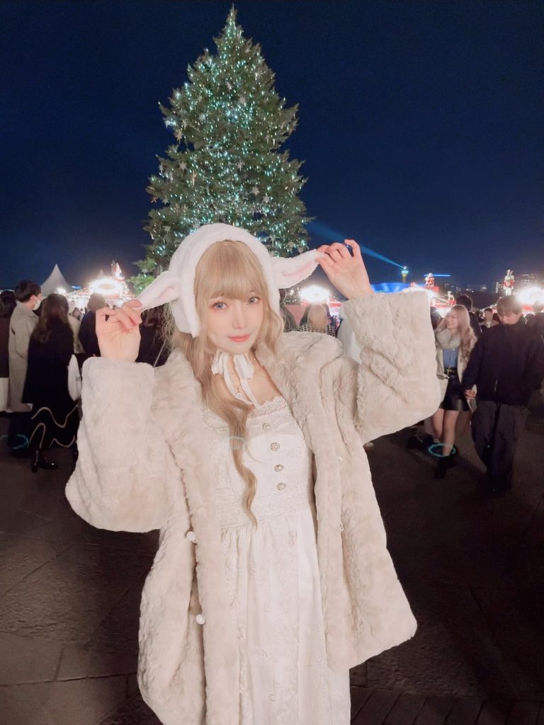 Ely_eee(ElyEE子) NO.133- Winter Market Lamb[36P/3V/147MB]插圖1