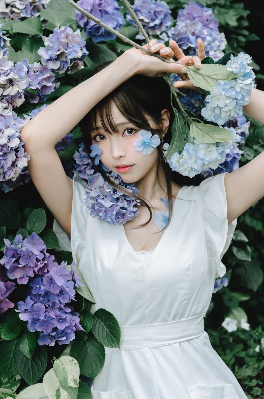 Ely_eee(ElyEE子) NO.149 – Rainy Season 雨季繡球花[31P/2V/85MB]-無料攝影圈