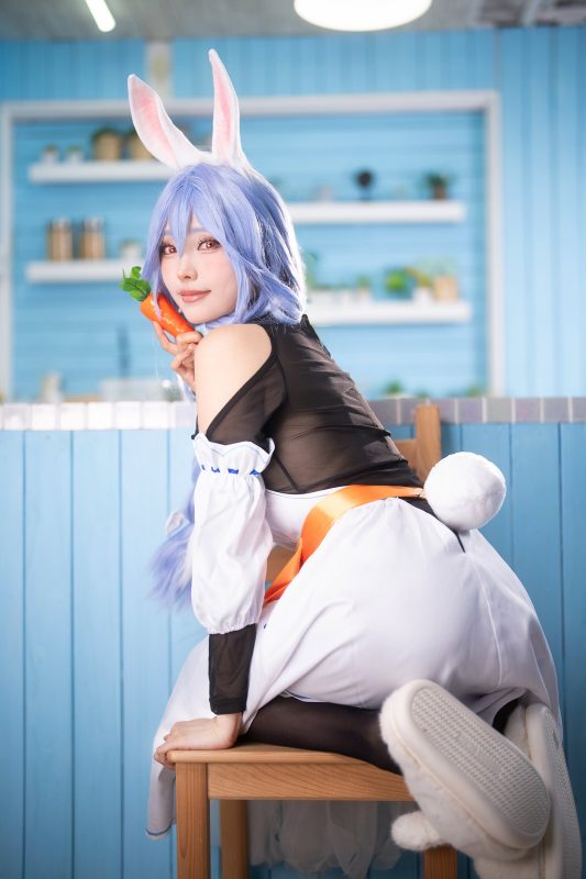 Ely_eee(ElyEE子) NO.166 – Usada Pekora Mama[18P/3V/44MB]-無料攝影圈