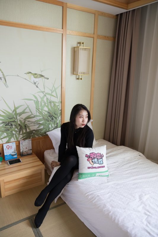 物戀傳媒 No.149 璐璐-舞蹈系女生的AJ與厚黑絲 [137P/1V/7.71G]-無料攝影圈