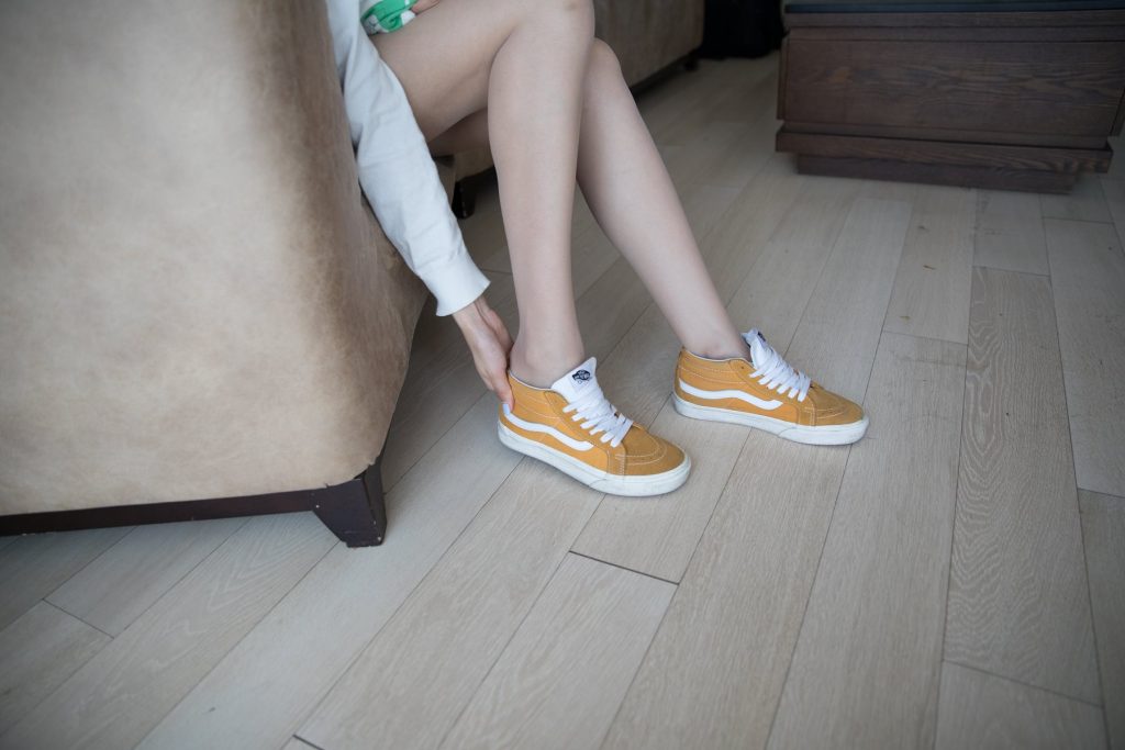 物戀傳媒 No.166 檸檬-黃色vans配肉絲 [147P/1V/2.88G]插圖3