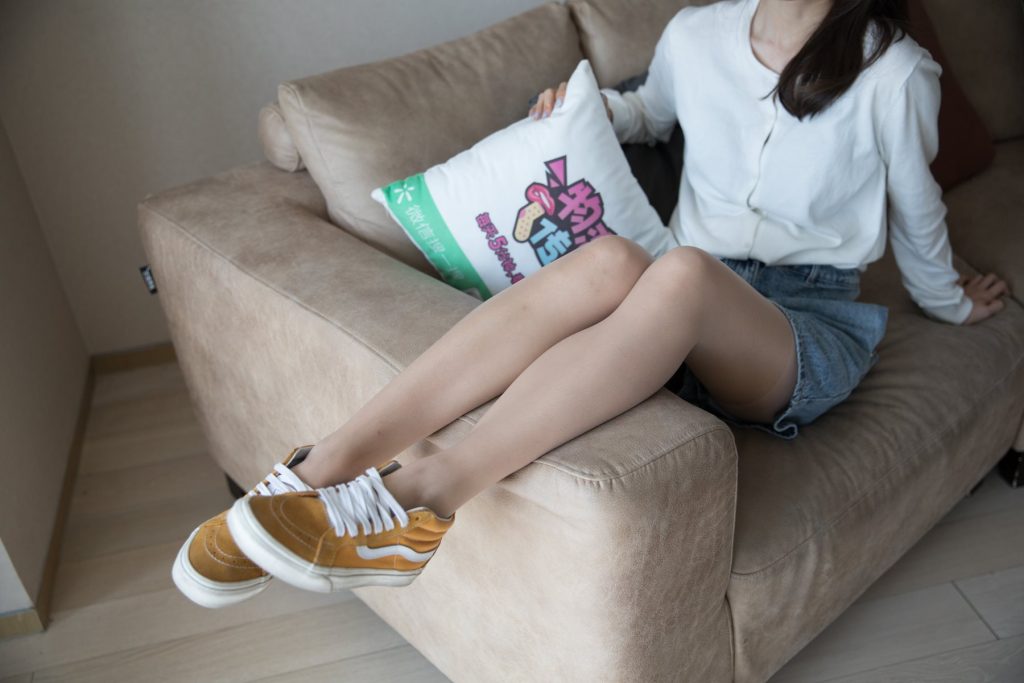 物戀傳媒 No.166 檸檬-黃色vans配肉絲 [147P/1V/2.88G]插圖2